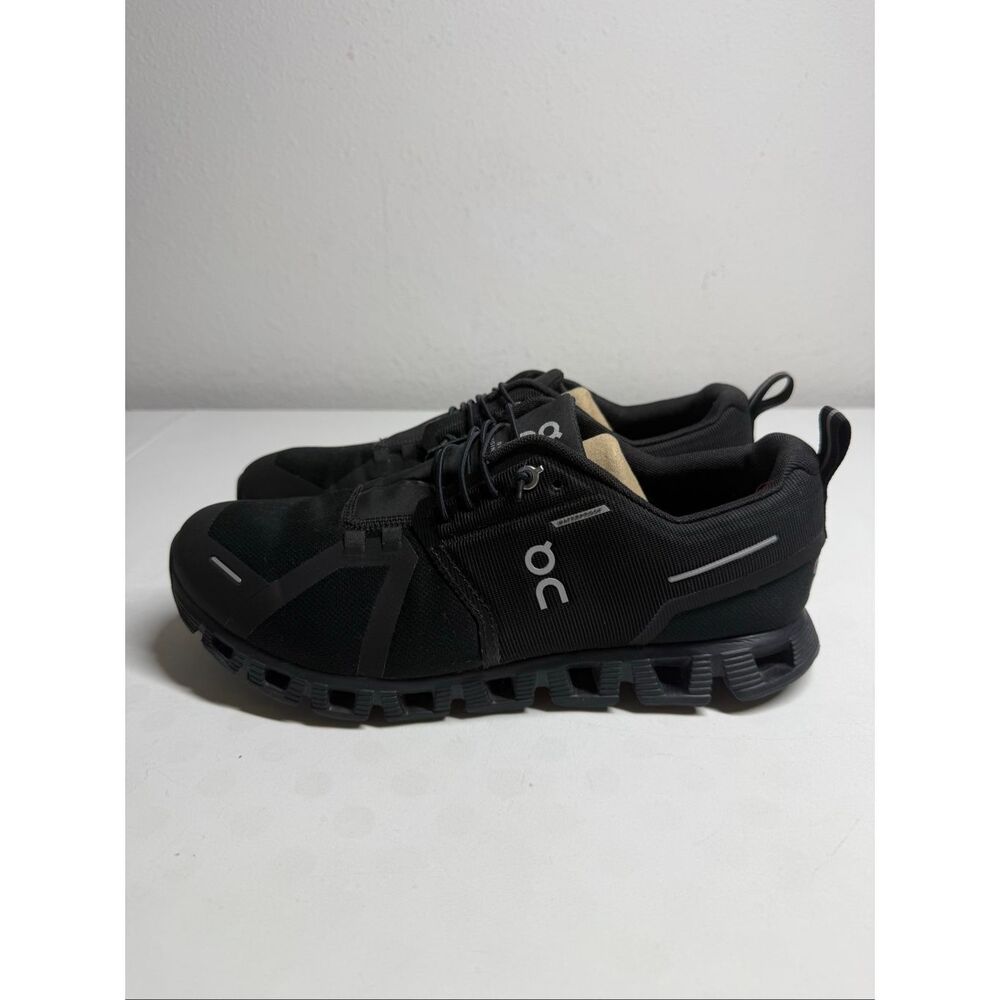 On Cloud 5 Waterproof Black Running Shoes Womens US 10.5/EU 42.5 Worn Once